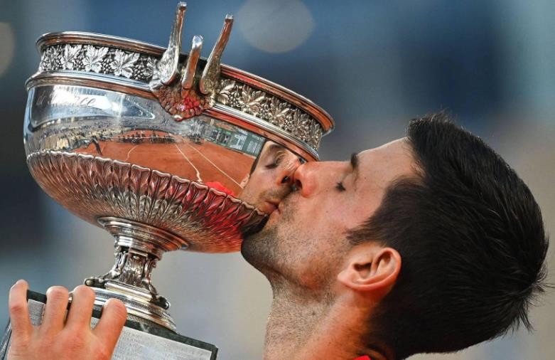 Djokovic makes history with 19th Grand Slam title in French Open final